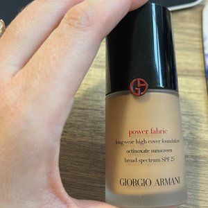 Giorgio Armani Power Fabric Foundation 4.5